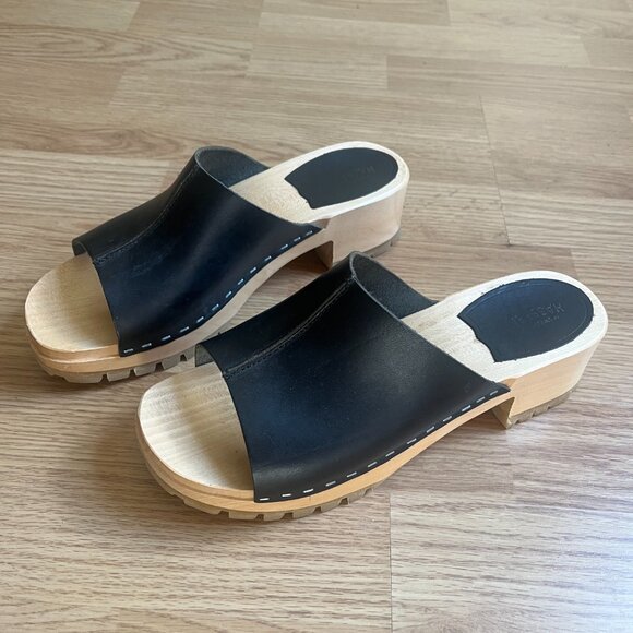 Swedish Hasbeens Ann Low Black Leather Slip On Sandal Clog Size 39/8.5 US Womens - Picture 1 of 5